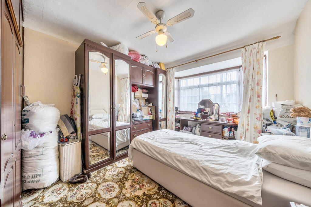 1349933-18-68c294...