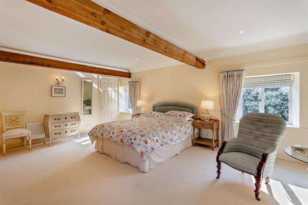 8645747-interior32-800.jpg