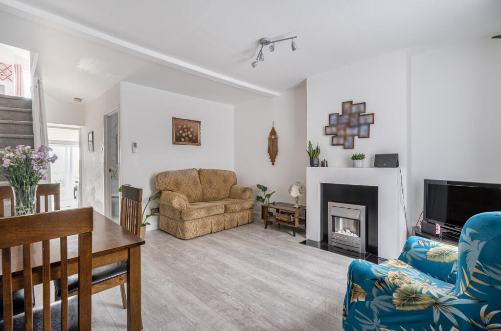 1356689-15-68cbfc...