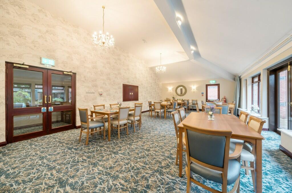 Communal Dining