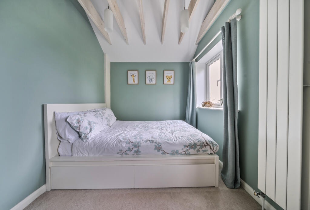 1329988-22-6890d9...