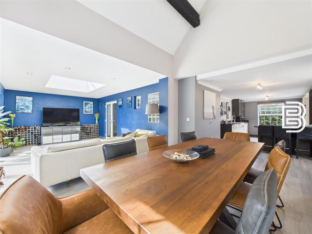 Open Plan Area (1).jpg