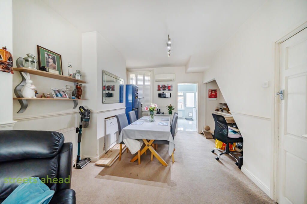 8c7f4e95-aa78-428...