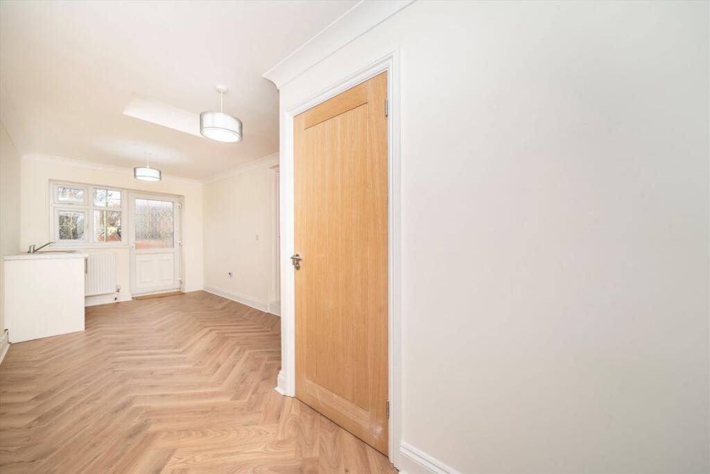 Greenford Avenue, Hanwell