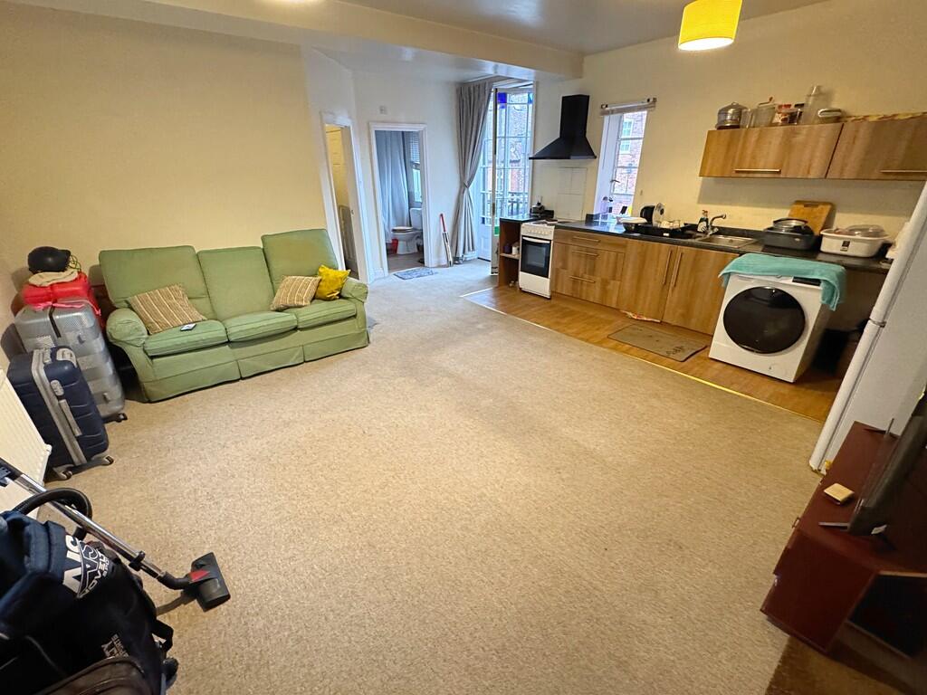 Living room to Ki...