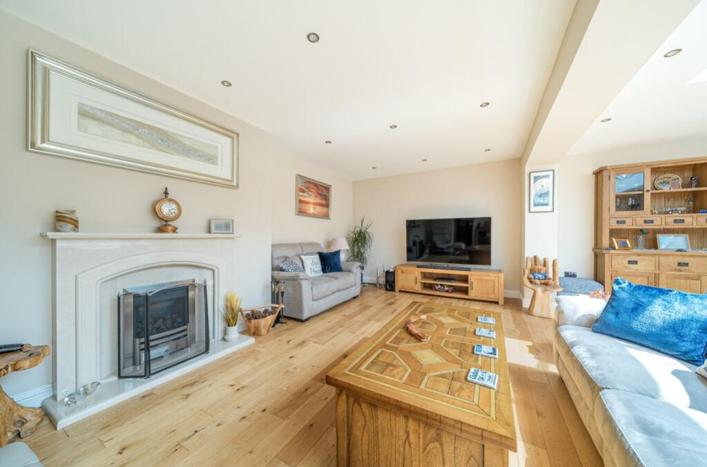 1304929-13-6841ff34ba5ef