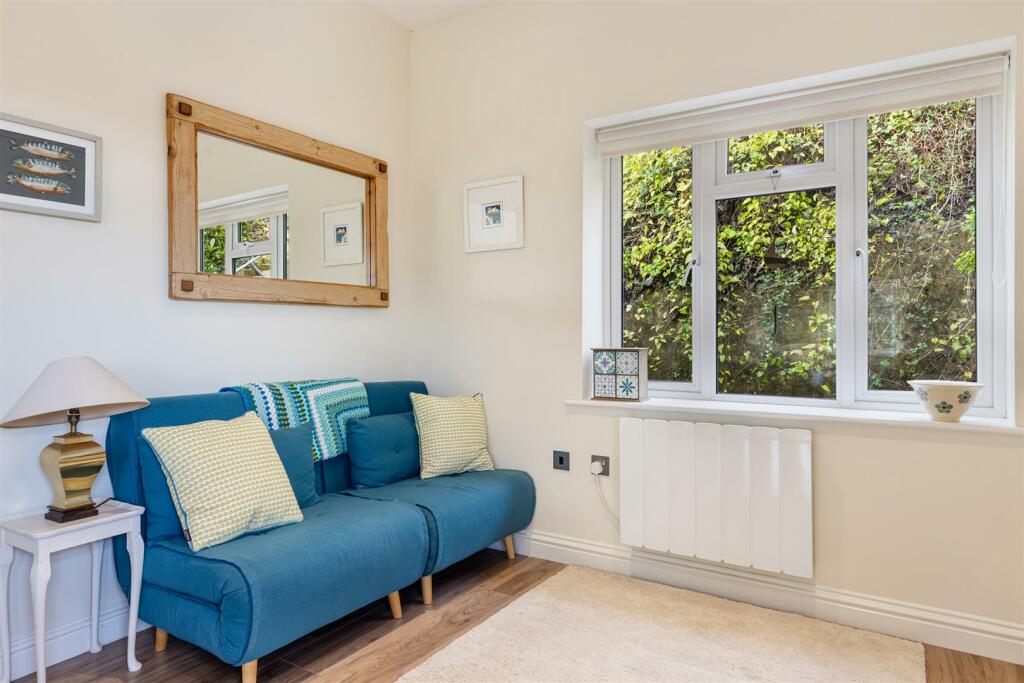 A03 - Flat 7 Hillside Court 114 Victoria Road Dart