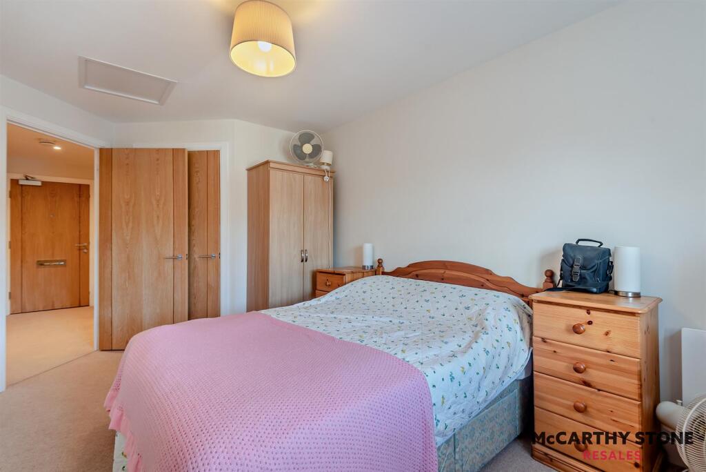 8614547-interior03-800.jpg