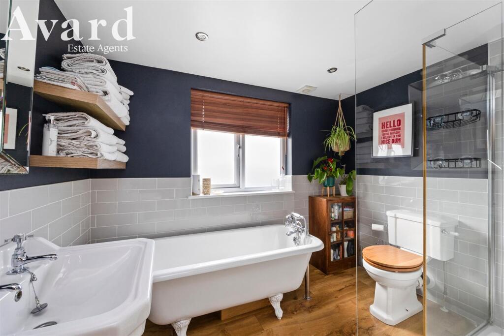 Greenfield Crescent, 46-004.JPG