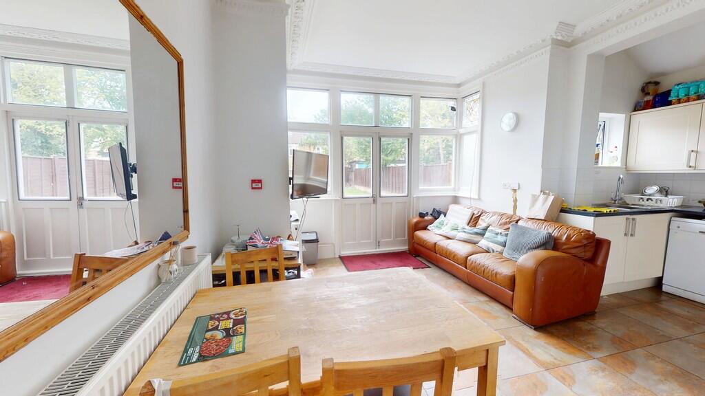 6-Norbury-Court-R...