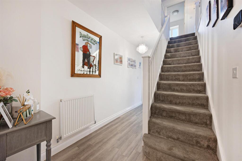Entrance Hallway.jpg
