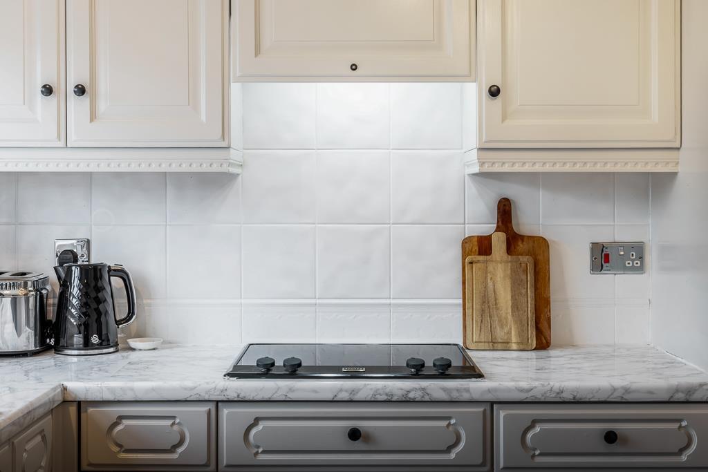 5 Mallards Reach (Donnington)-18.jpg