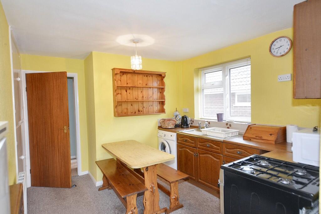 Kitchen (2)