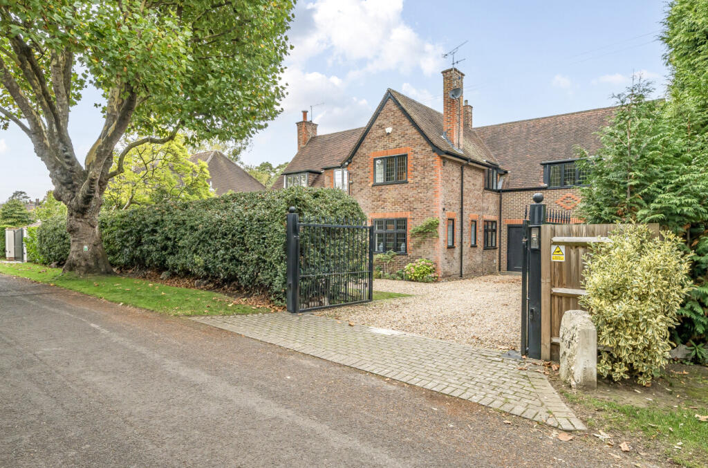 1358091-26-68d2c0...