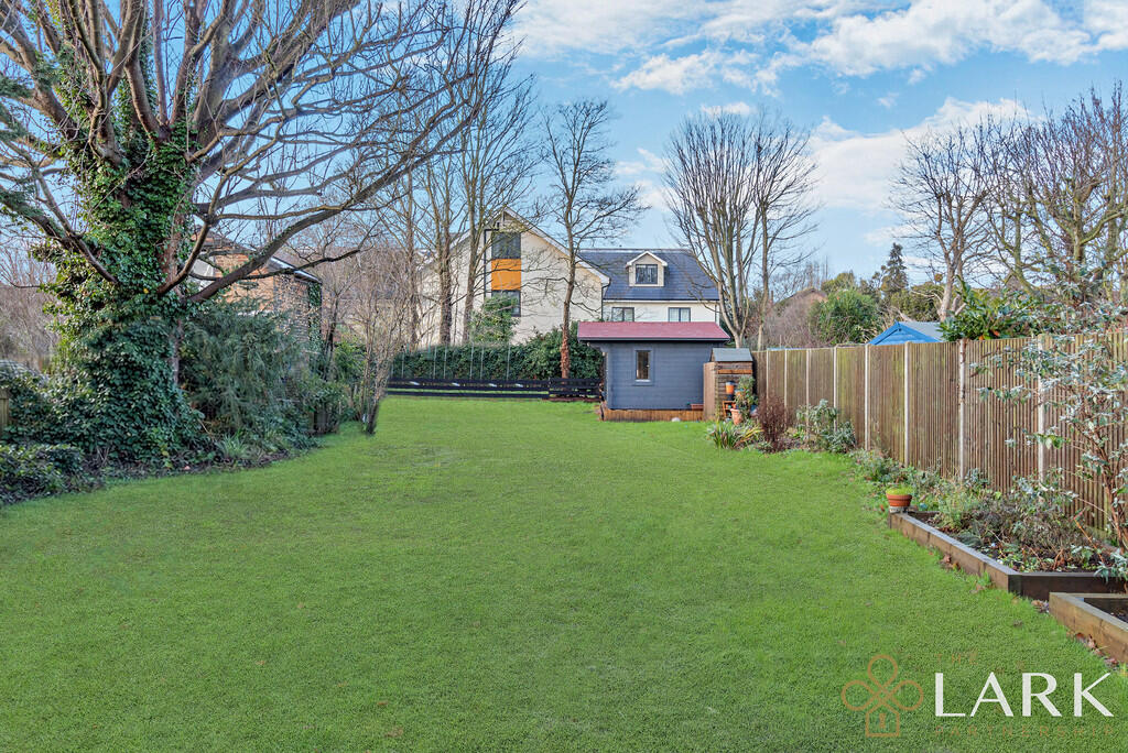 8674370-exteriorW...