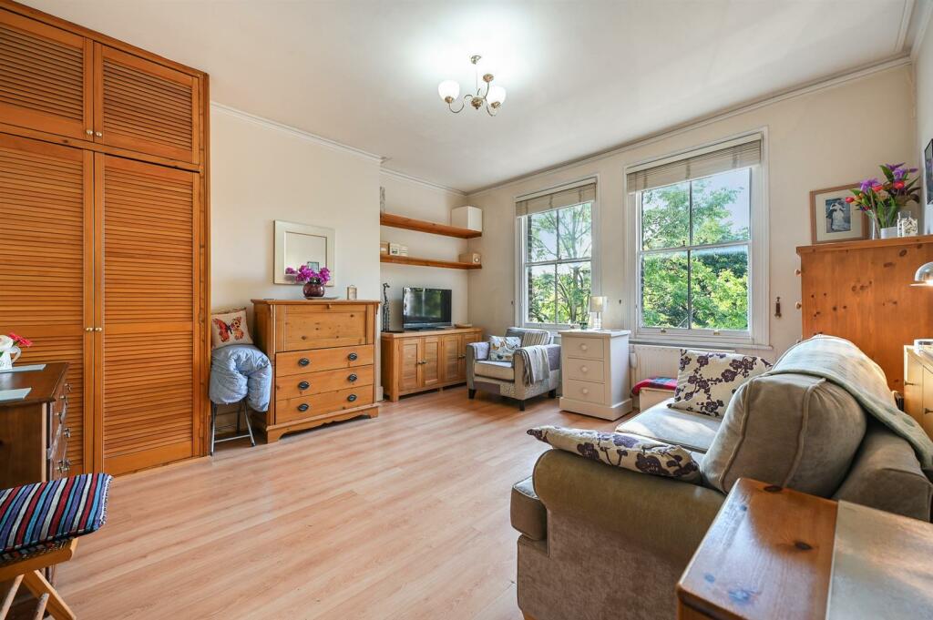 REE - Flat 5, 27 Eaton Rise - Studio1 (1).jpg