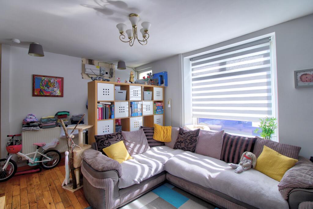 IMG_4329_30_31Interior4