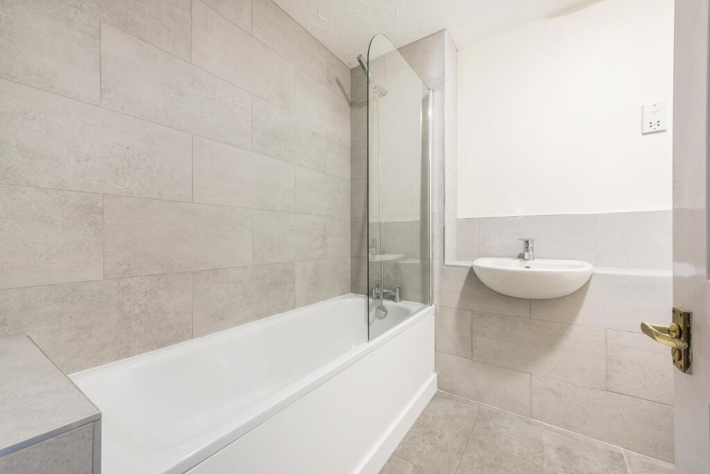 Massingberd Way, Tooting Bec