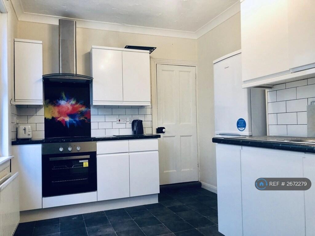 Kitchen 1