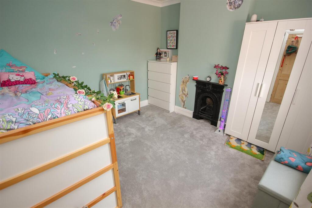 Bedroom 2.jpg