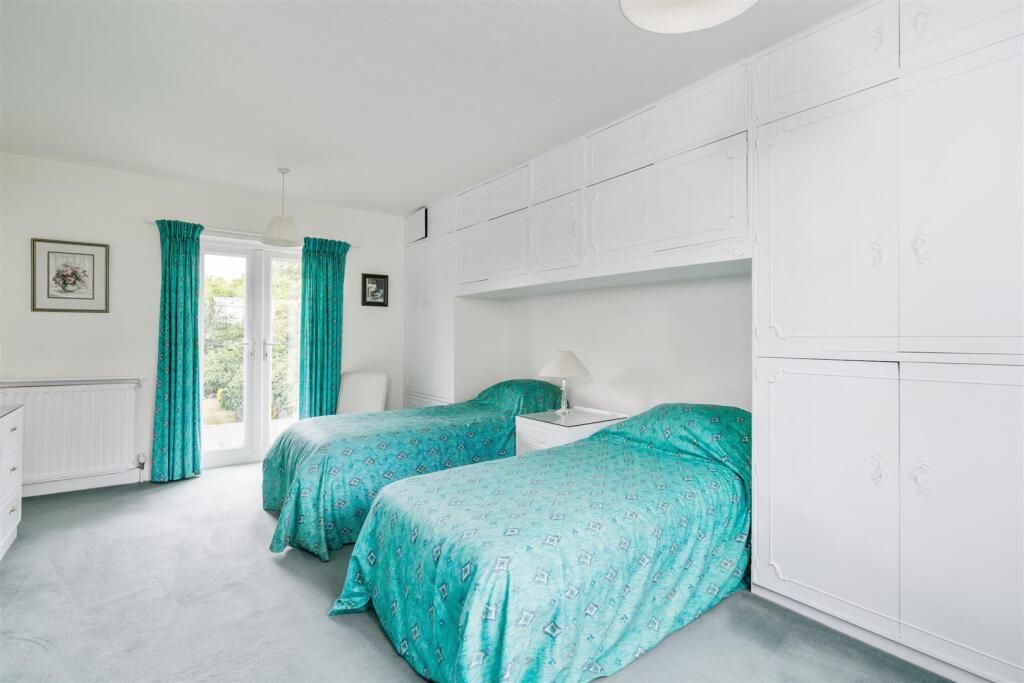 15 Brueton Avenue_34.jpg