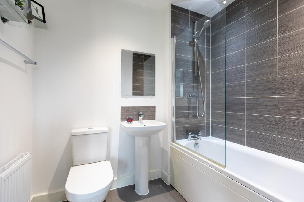En Suite Bathoom