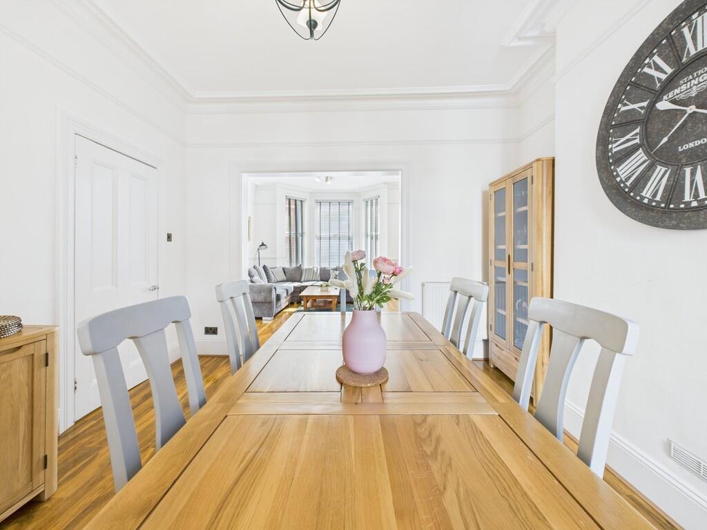 CAM03974G0-PR0120...