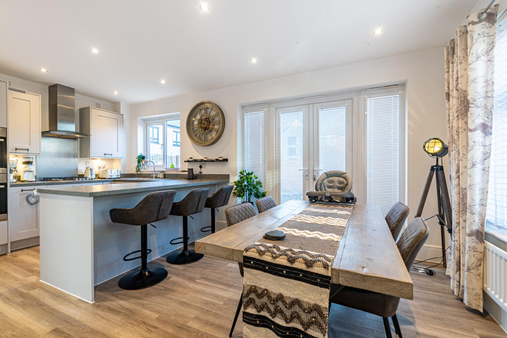 Kitchen Dining Room 1