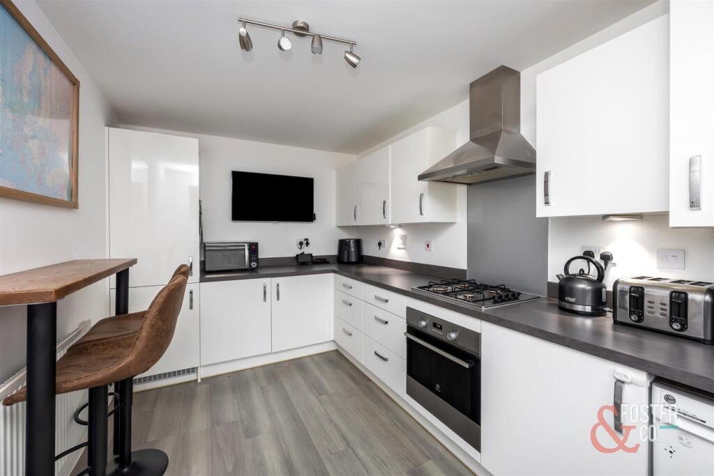 Borrer Drive, 37-002.jpg