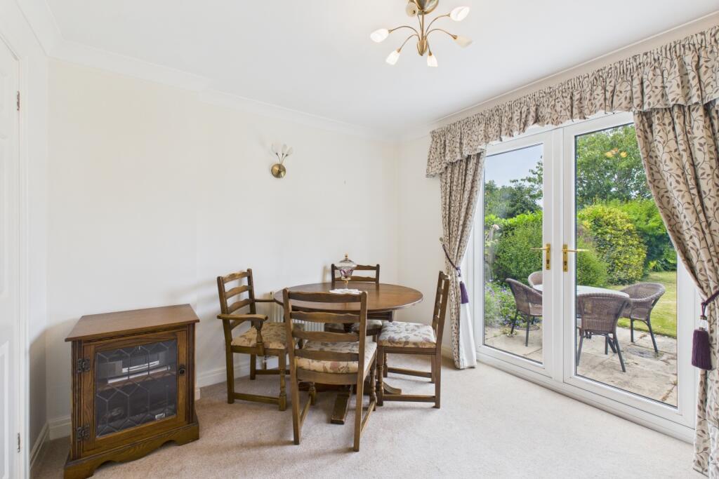 CAM03162G0-PR0312-STILL016