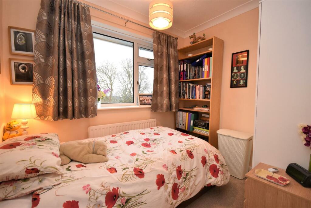 Bedroom 4.JPG