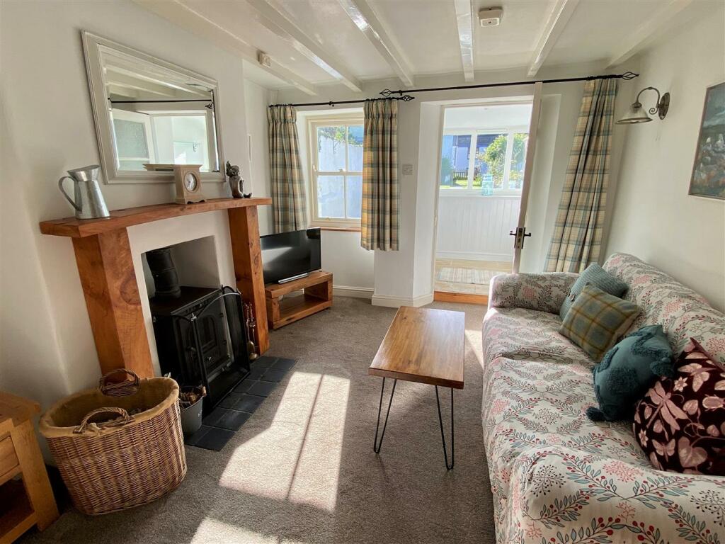Sparrow Cottage Lounge