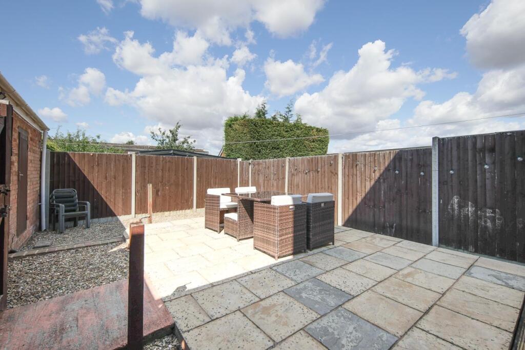 10 Severn Close-15.jpg