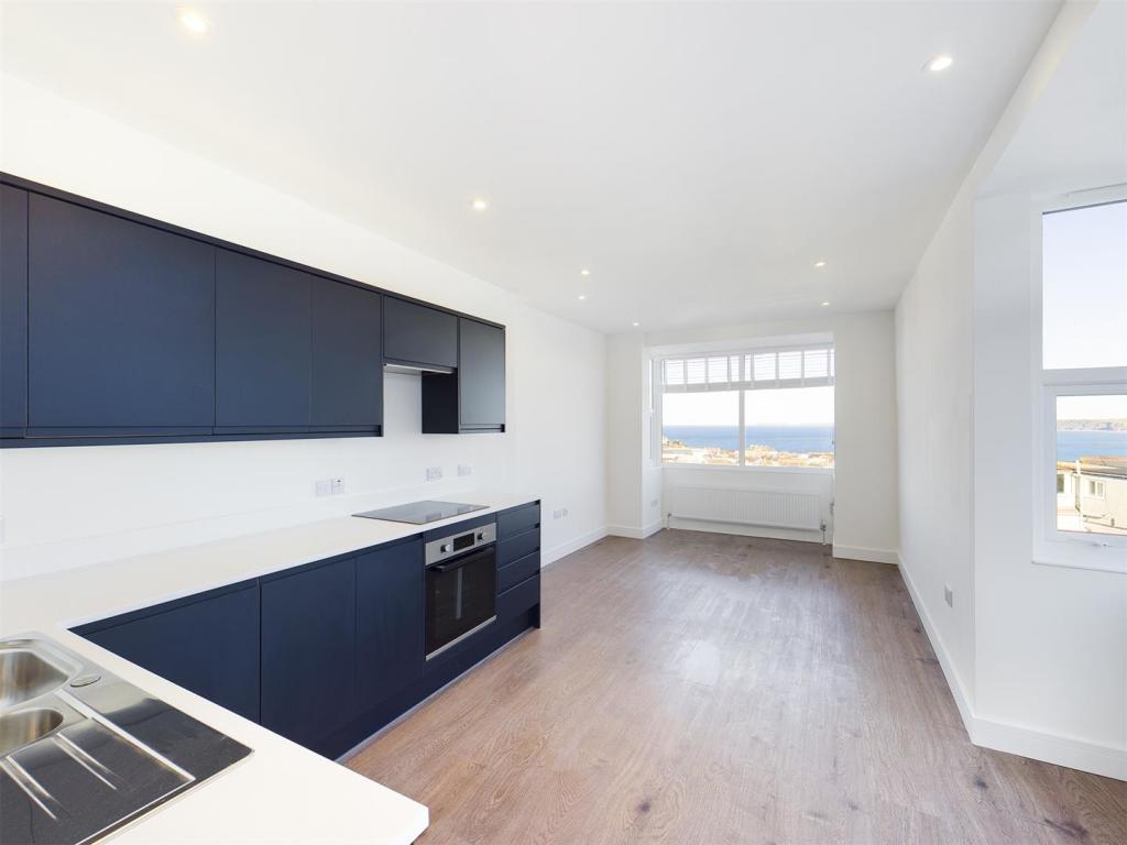 Flat 3, 128 Mount Wise Lounge and Kitchen