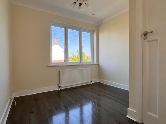 Bedroom 4.jpg