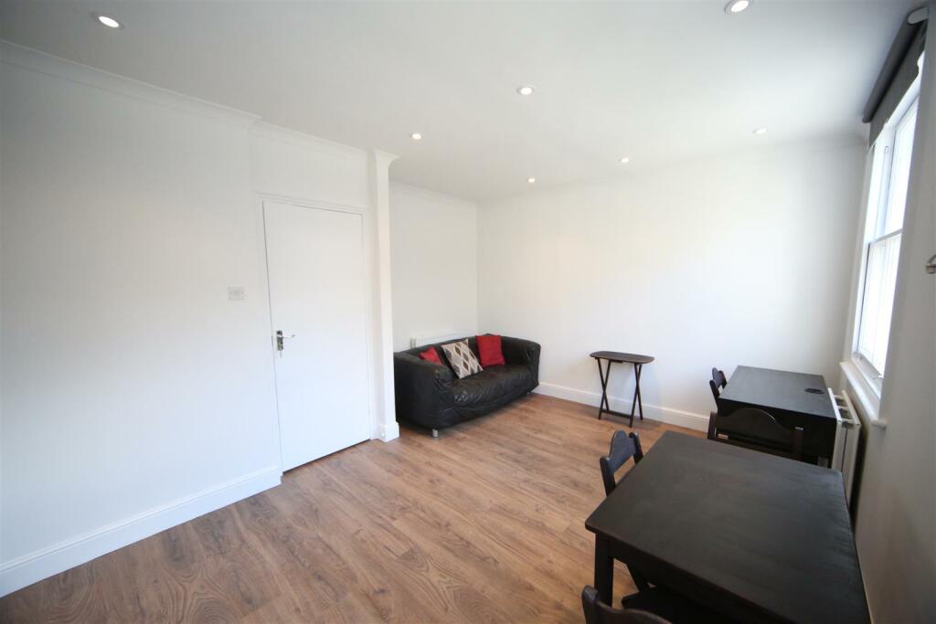 Lisson Grove 22a fl 2 rec.JPG
