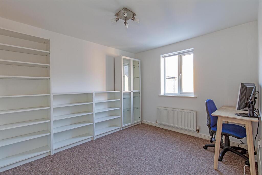 Bedroom 3-2.jpg