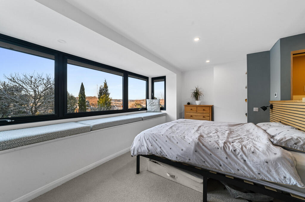 Mudflats-bedroom5