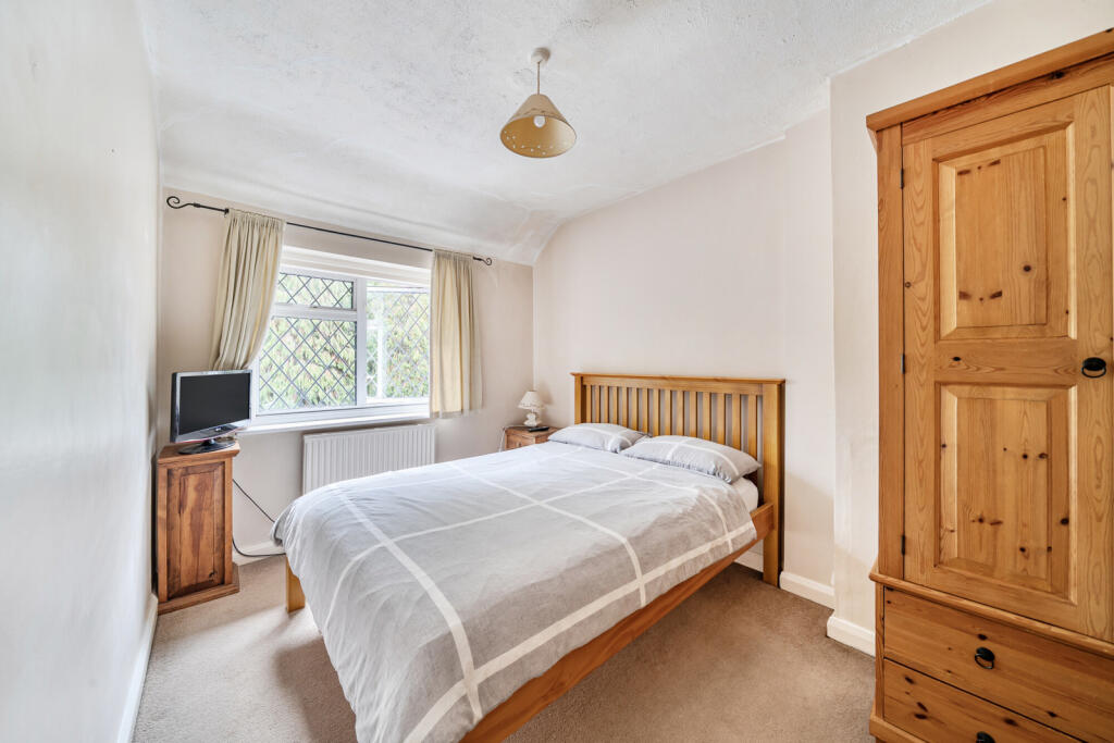 1330229-16-68af12...