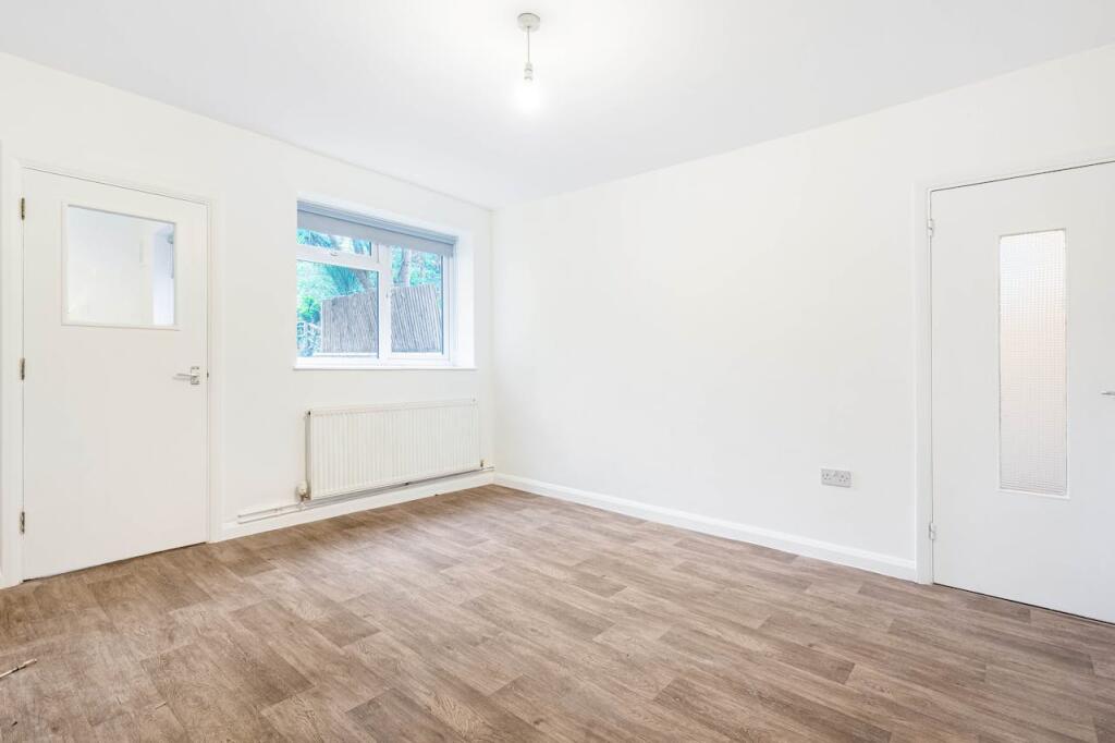 Woodlands Park Road |gallery