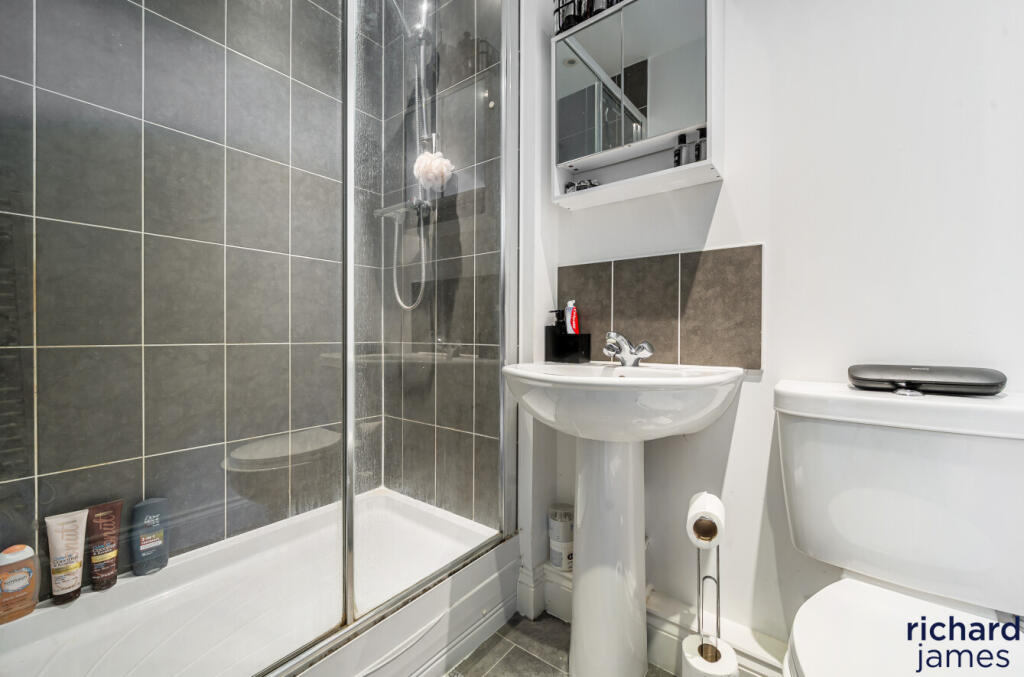 4aac4d7b014441f982c336f342c1bef7