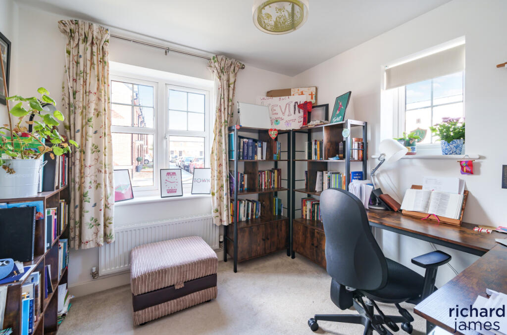 f1fb8746-d237-4b5...