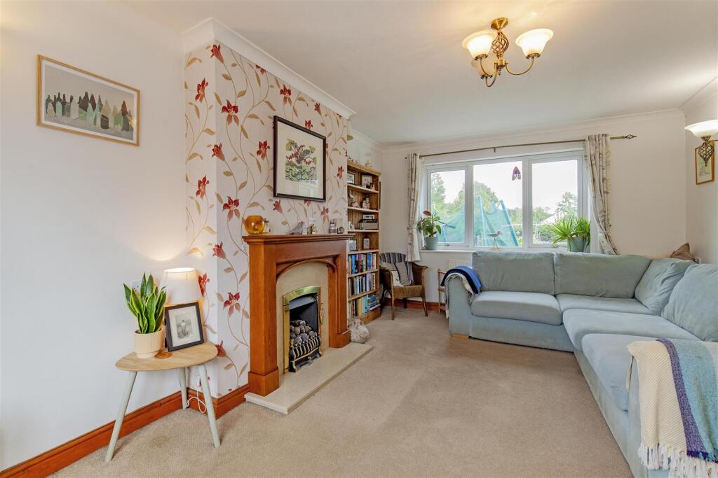 Reception Room-1.jpg