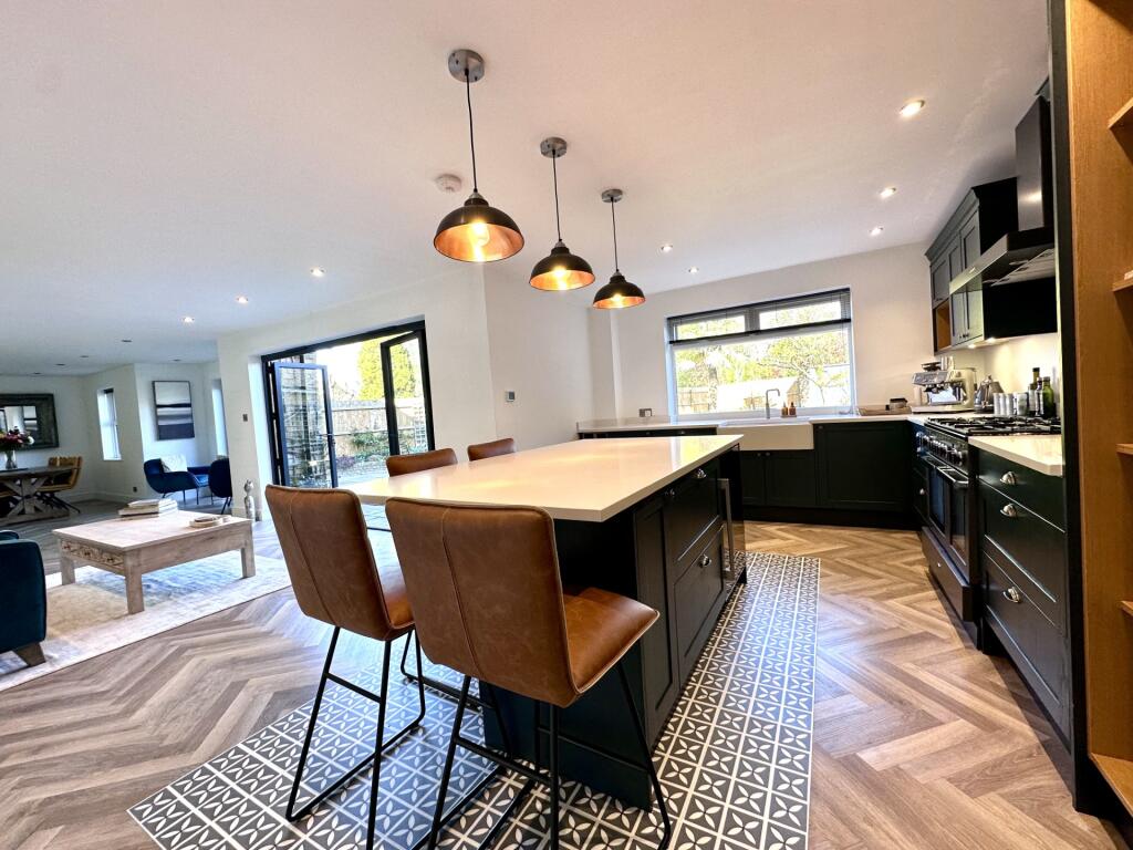Kitchen Main