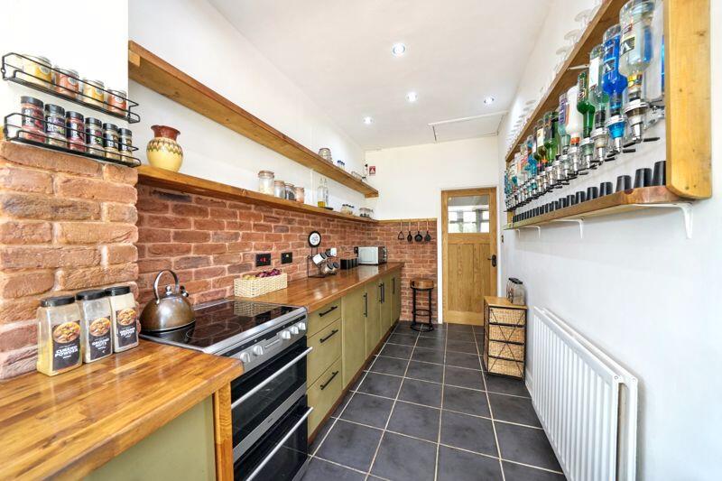 BREAKFAST KITCHEN