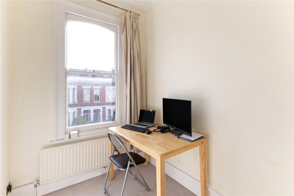 Study / Bedroom