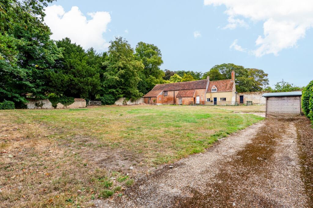 Front Aspect/Garden