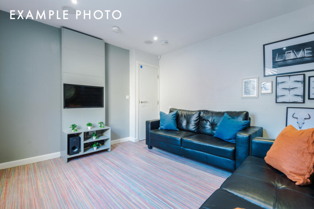 80 Beresford Street, Living room 2