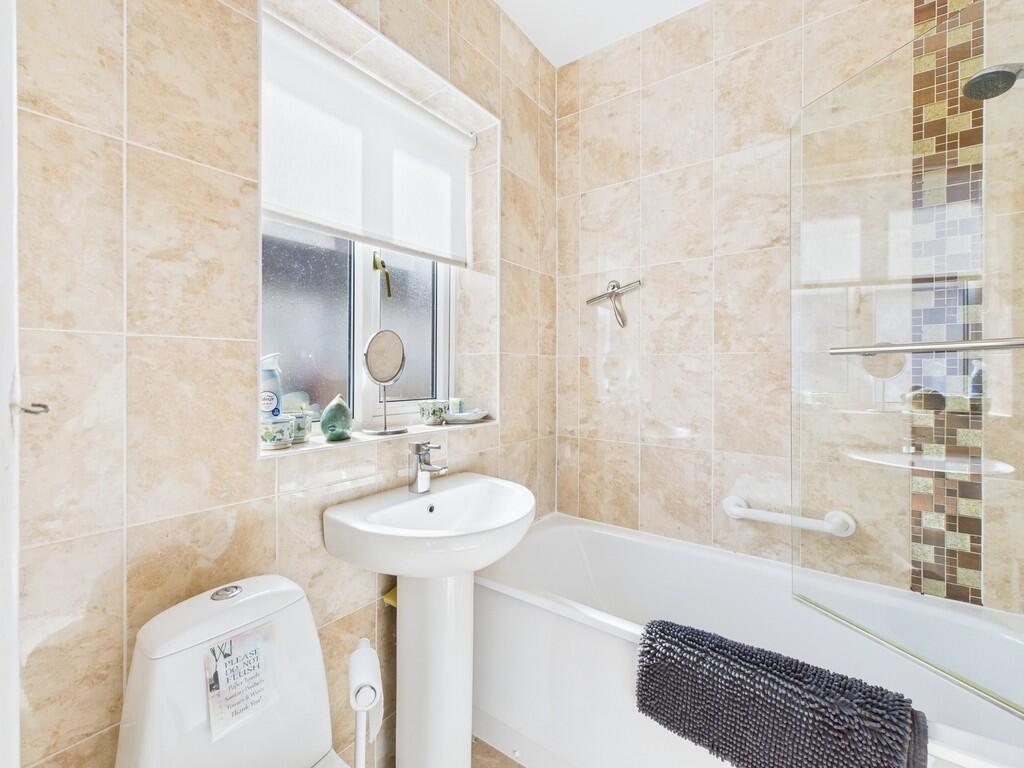 CAM02854G0-PR0360...