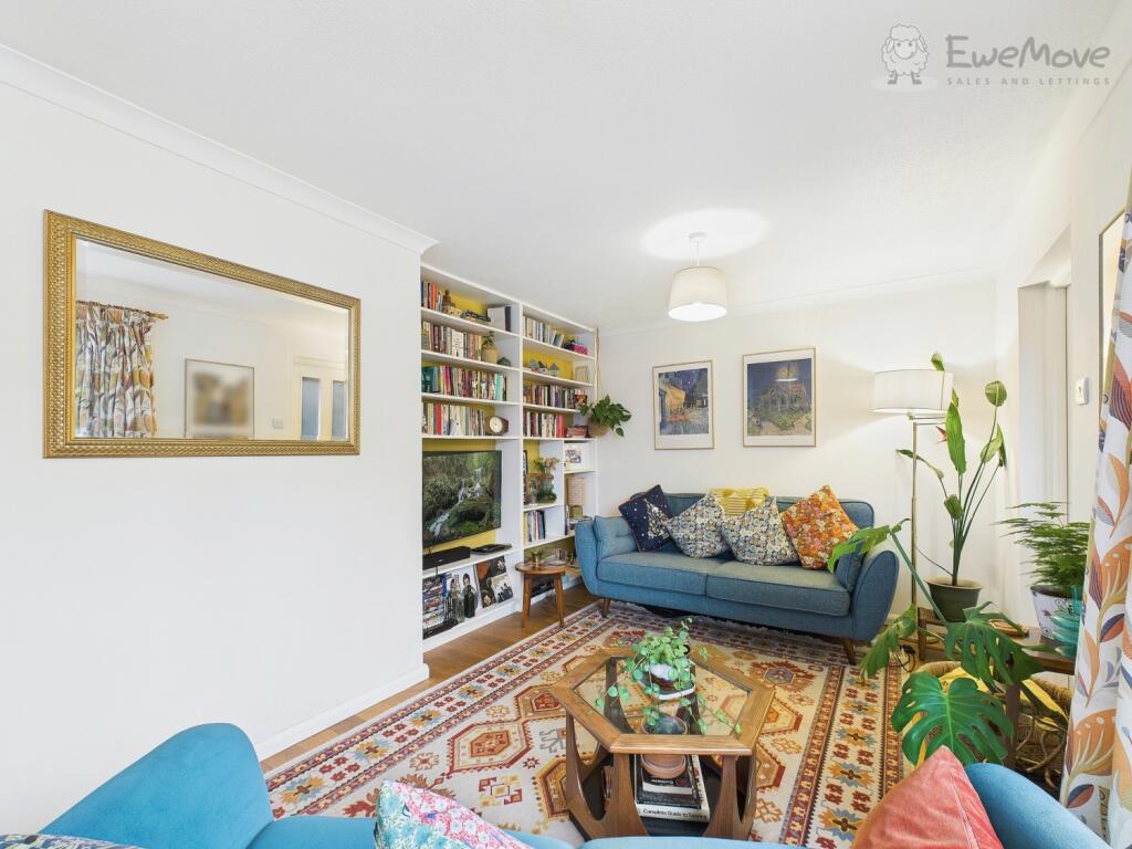 EWEMOVE TIVERTON - LOUNGE